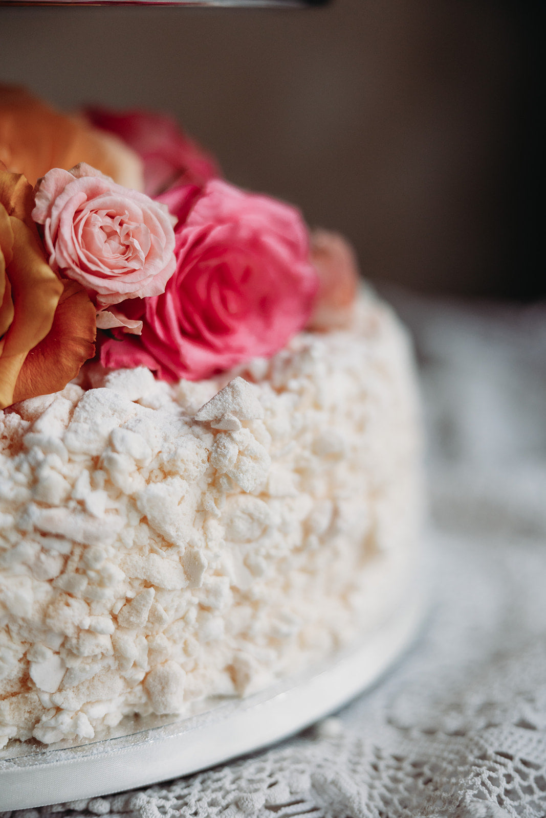 Wedding Cake Trends 2025: What’s Popular for Wedding Cakes in 2025?